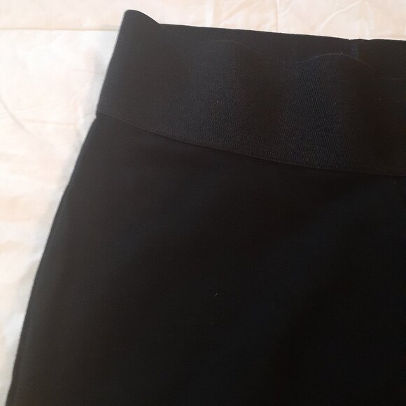 Nygard Luxe Slims. Black, Size Large. - Picture 4 of 4